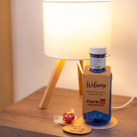 Ineika- Con Terraza Vista Piscina