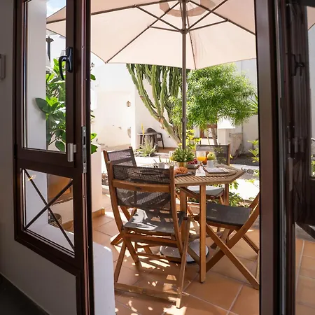 Ineika Modern With Pool Terrace *