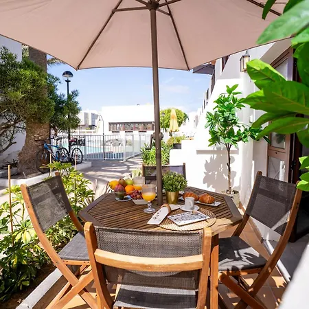 Apartment Ineika Modern With Pool Terrace