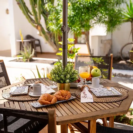 Apartment Ineika Modern With Pool Terrace